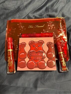 Too Faced Cinnamon Bear Bundle